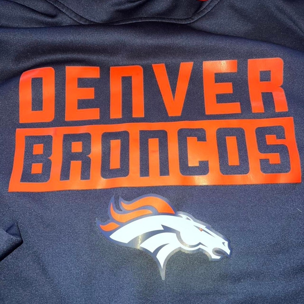 Denver Broncos Official Team gear sweatshirt